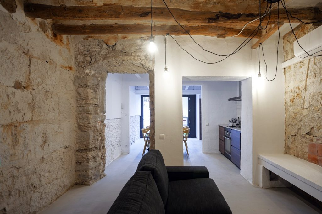 Casa Entre Medianeras Banyoles Estudio Tinto 0048 1 1024x683