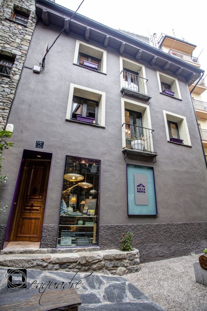La Casa Petita La Casa Petiita 683x1024